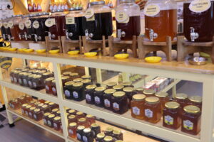 Honey Tasting Center 